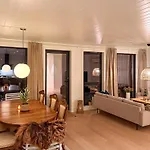 Casa de Férias With Panoramic Aptafjord Views