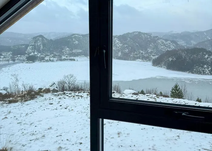 Semesterbostad With Panoramic Aptafjord Views Farsund